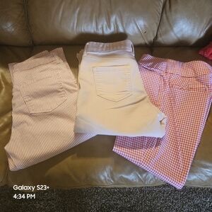 Belle Pink and White Check Sz 8, Stripe Capris 10 Andsolid Liz Claiborne,Size 10